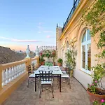 Genteel Home Virgen De Los Reyes